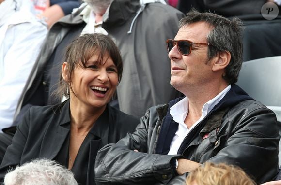 Jean-Luc Reichmann et sa femme Nathalie - People dans les tribunes des Internationaux de France de tennis de Roland Garros à Paris. Le 31 mai 2015.