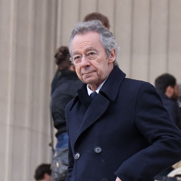 Michel Denisot - Sorties de la cérémonie religieuse en hommage à Rolland Courbis dans l'église de la Madeleine à Paris, France, le 14 janvier 2026. © Jacovides-Moreau/Bestimage