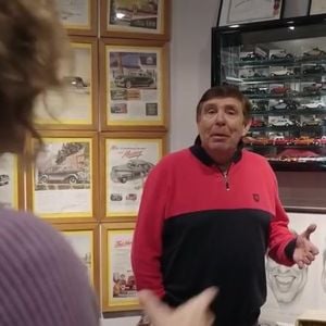 Jean-Pierre Foucault fait visiter sa maison de Carry-le-Rouet dans l'émission Côté Sud, le 3 avril. Capture d'écran France 3