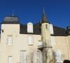 Lia et Richard ont acquis cette demeure pour le prix d'un studio à Sydney.

Château de La Roche Joubert, en Dordogne, récemment acquis pour des Australiens.