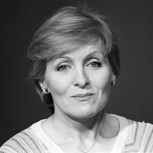 La chanteuse française souffrait d'une tumeur dont elle n'est pas parvenue à venir à bout.

En France, à Paris, Nicole Croisille sur le plateau de Midi Première. © Michel Croizard via Bestimage