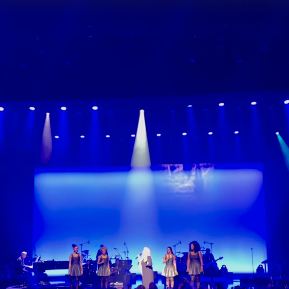 Sylvie Vartan donne son dernier concert au Palais des Congrès