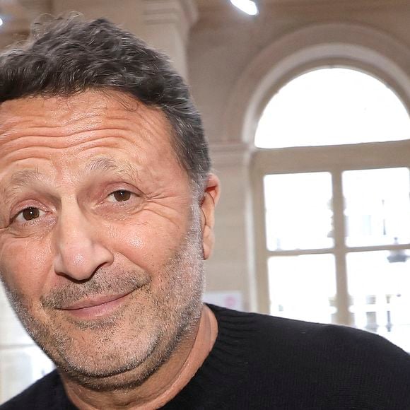 Sa femme Mareva Galanter a porté toute la famille pendant deux ans.

Arthur (Jacques Essebag)
Lors du bicentenaire de Hachette livre au Palais Brongniart " Les grandes rencontres Hachette " le 14 mars 2026. © Cédric Perrin/Bestimage