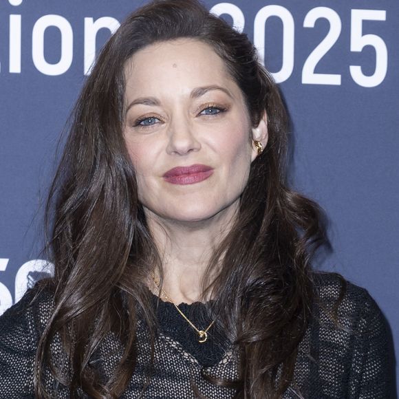 Son dernier tapis rouge remontait au mois d'octobre à Los Angeles
Marion Cotillard - Photocall de la soirée "Cesar Révélations 2025" au Trianon à Paris le 20 janvier 2025.

© Olivier Borde / Bestimage