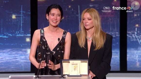 Côté interprétation, Virginie Efira et Tao Okamoto ont été récompensées par le prix d’interprétation féminine pour le film Soudain, de Ryūsuke Hamaguchi.

Virginie Efira et Tao Okamoto au Festival de Cannes 2026
