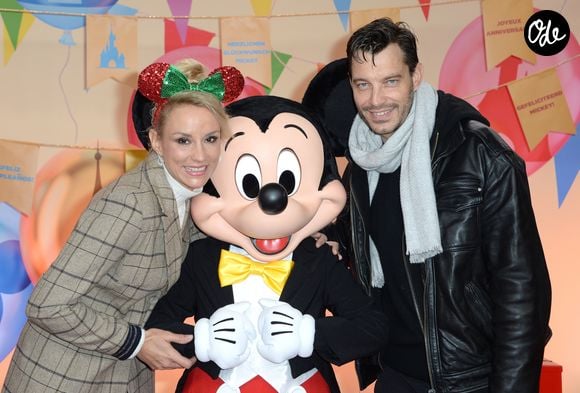 Elodie Gossuin et son mari Bertrand Lacherie lors de la célébration des 90 ans de magie avec Mickey à Disneyand Paris le 17 novembre 2018. 

© Veeren/Bestimage