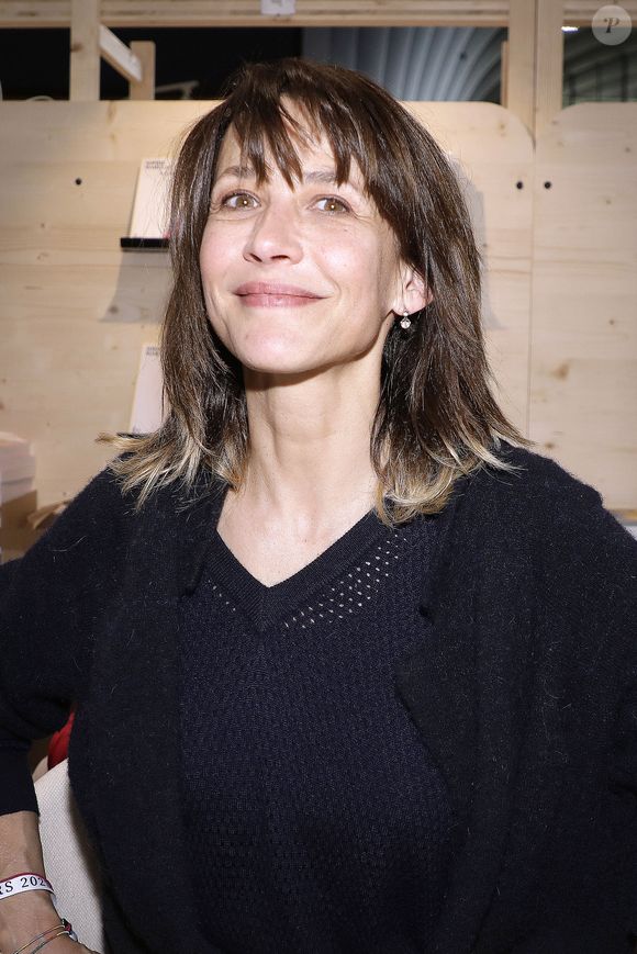 L'actrice a ensuite enchaîné les tournages et les récompenses

Sophie Marceau - Festival du Livre de Paris 2023 au Grand Palais Éphémère à Paris le 22 avril 2023.
© Cedric Perrin / Bestimage