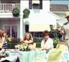 Une actrice de la série Dallas est morte
Archives - Larry Hagman, Patrick Duffy, Charlene Tilton, Linda Gray sur le tournage de la série Dallas.