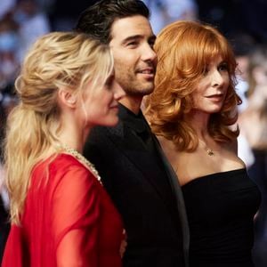 Leur amitié, née au Festival de Cannes 2021, semble toujours aussi forte.

Mélanie Laurent, Tahar Rahim, Mylène Farmer - Montée des marches du film " Flag Day" lors du 74ème Festival International du Film de Cannes. Le 10 juillet 2021
© Borde-Jacovides-Moreau / Bestimage