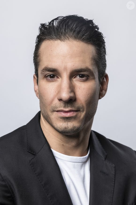 Exclusif - No Tabloids - Jérémy Ferrari - Studio - Enregistrement de l'émission "La chanson secrète", présentée par N.Aliagas et diffusée le 29 décembre sur TF1. © Guillaume Gaffiot-Cyril Moreau / Bestimage