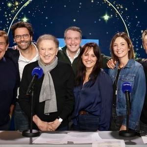 Une figure du petit écran se livre.

Exclusif - Jean-Pierre Foucault, Thomas Isle, Michel Drucker, Stéphane Rotenberg, Anissa Haddadi, Isabelle Ithurburu, Cyril Féraud, Culture et Média sur Europe 1 en présence de nombreux invités, à Paris, France. © Jack Tribeca/Bestimage