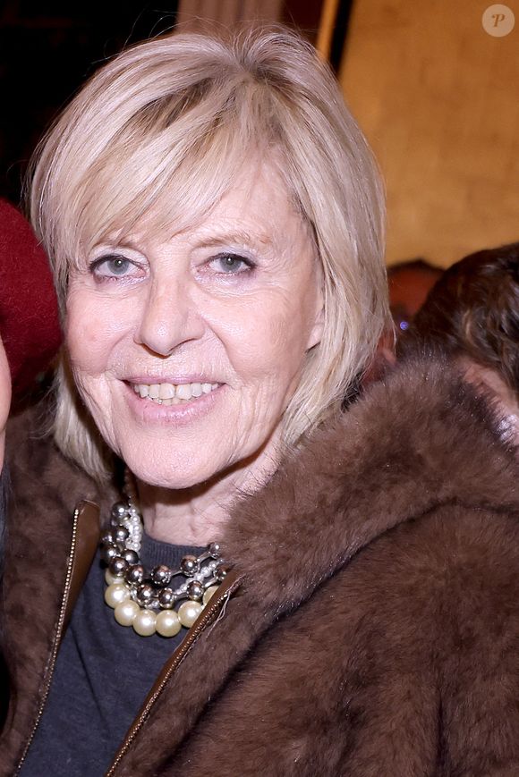 Chantal Ladesou - Dîner de Noël au profit de l'association "Soleil d'enfance" au restaurant Fouquet's à Paris le 1 er décembre 2025. © Cédric Perrin/Bestimage