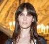En dehors des plateaux, Marine Vacth partage sa vie avec le photographe Paul Schmidt, père de leur fils Henri, né en 2014, et pour lequel elle pose régulièrement, parfois de manière très intime. 

Marine Vacth au photocall du deuxième défilé de mode Chanel Haute-Couture automne-hiver 2024/2025 au palais Garnier lors de la Fashion Week de Paris, France, le 25 juin 2024. © Olivier Borde/Bestimage