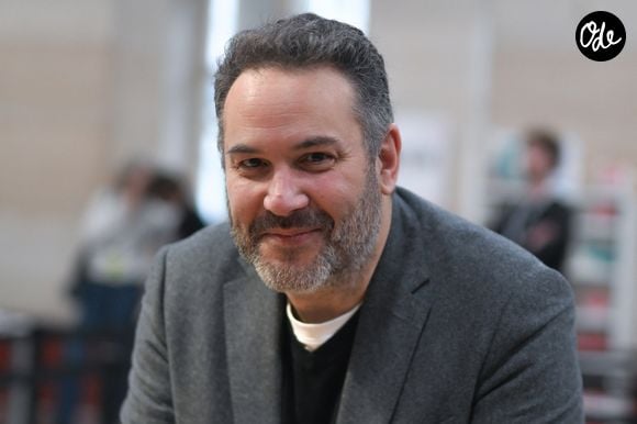 Bruce Toussaint lors de l'événement "Les Grandes Rencontres Hachette", à l'occasion du 200ème anniversaire de l'éditeur, au palais Brongniart à Paris (13 - 15 mars 2026), le 13 mars 2026. 

© Lionel Urman / Bestimage