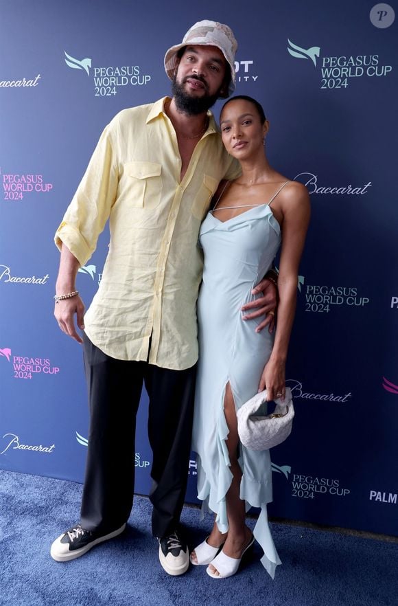 Joakim Noah et sa femme Lais Ribeiro à Pegasus World Cup au Gulfstream Park à Hallandale, Floride. Backgrid USA / Bestimage