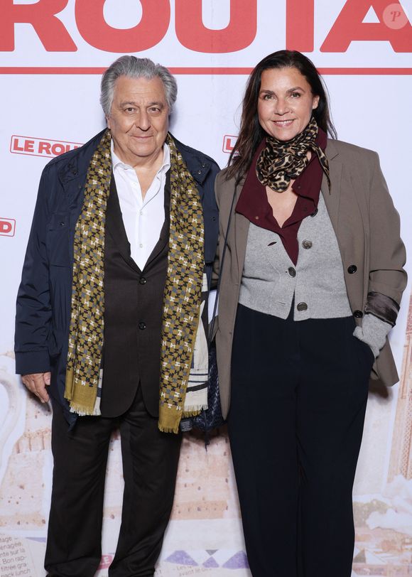 Celui qui partage sa vie depuis 2004 avec Isabelle de Araujo a expliqué ne plus vouloir incarner le célèbre Gaulois. 

Christian Clavier et sa femme Isabelle de Araujo - Avant-première du film "Le Routard" au cinéma Max Linder à Paris le 24 mars 2025. © Denis Guignebourg/Bestimage