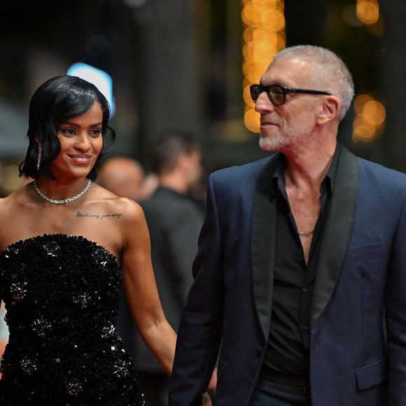 Il s'agira du premier enfant du couple...

Narah Baptista, Vincent Cassel à la première du film Parthenope lors du 77ème Festival de Cannes à Cannes, France le 21 mai 2024. Photo by Julien Reynaud/APS-Medias/ABACAPRESS.COM