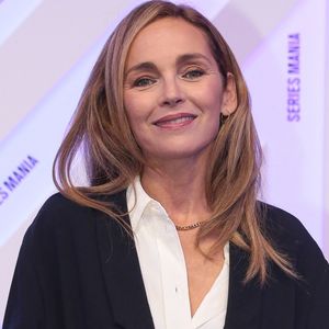 Alors que la canicule pousse de nombreux Français à rechercher un peu de fraîcheur, Claire Keim a choisi de changer ses habitudes.
Claire Keim au Festival Séries Mania à Lille 2026
© Stéphane Vansteenkiste / Bestimage