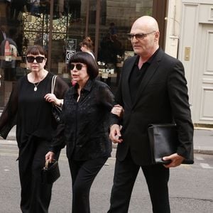 Exclusif - Monique Mathieu, Mireille Mathieu et Hervé Marc (manager et le fidèle collaborateur de la chanteuse) lors de la cérémonie religieuse pour Olivier Echaudemaison en l'église Saint-Roch à Paris, France, le 7 septembre 2026. © Christophe Aubert/Bestimage