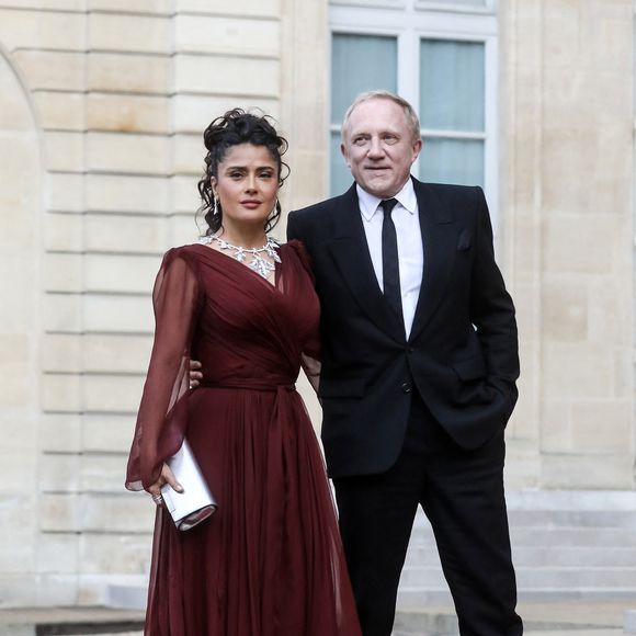 L'actrice américano-mexicaine Salma Hayek et Francois-Henri Pinault, homme d'affaires français - Arrivée des invités au dîner d'Etat en l'honneur du président chinois Xi Jinping et de sa femme la Première Dame Peng Liyuan au palais présidentiel de l'Elysée à Paris, France, le 6 mai 2024. © Stéphane Lemouton / Bestimage