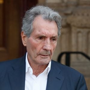 Le journaliste de 77 ans possède une maison au-dessus du Vigan, près de la région où il a grandi.
Jean-Jacques Bourdin - Sorties des obsèques de Philippe Labro en l'église de Saint-Germain-des-Prés à Paris le 13 juin 2025. © Dominique Jacovides - Christophe Clovis / Bestimage