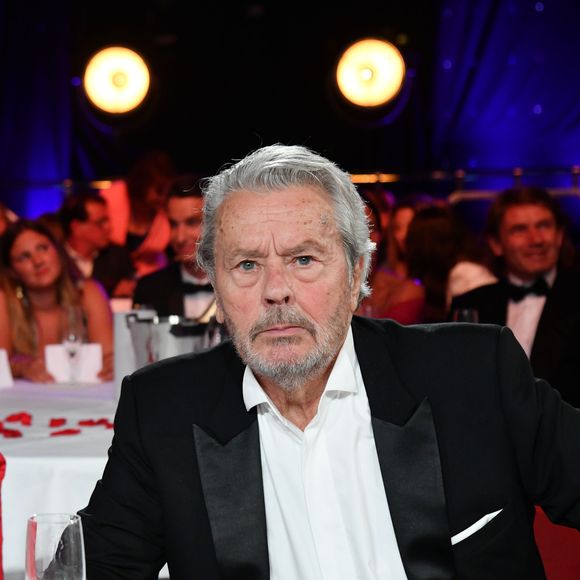 Alain Delon - Enregistrement de l'émission "Les 20 ans du Plus Grand Cabaret du Monde" dans la Salle des Etoiles à Monaco. Le 1 juin 2018. © A.Bahi-B.Bebert / Bestimage