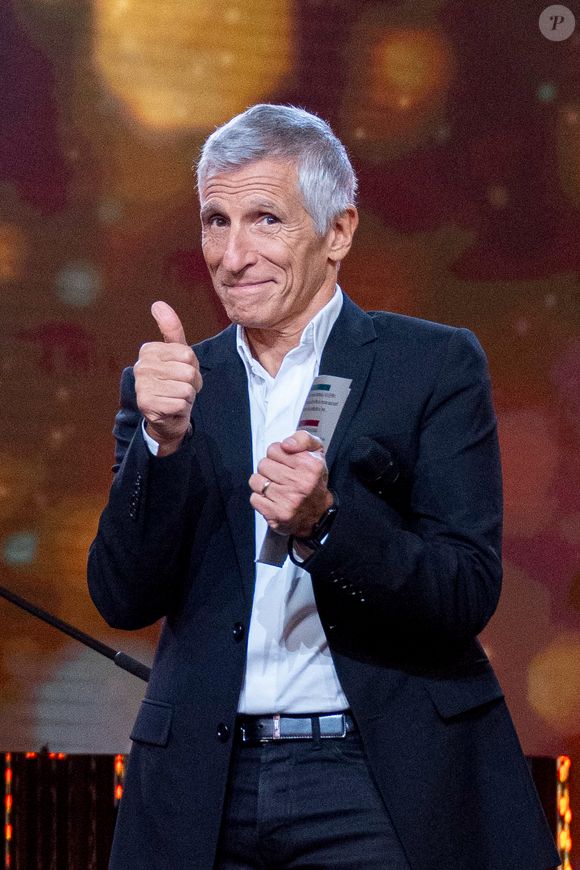 Exclusif - Nagui sur le plateau de l’émission “Unis pour Mayotte” diffusée en direct sur France 2, qui a permis de récolter plus de 5 millions de dons le 17 décembre 2024. © Pierre Perusseau / Bestimage