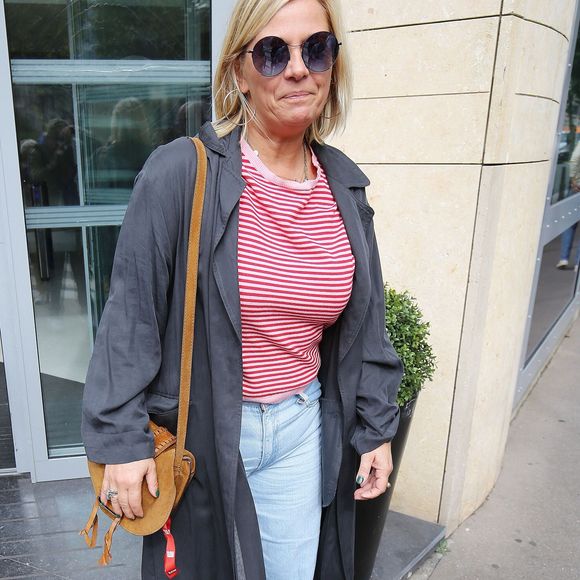 Exclusif - Flavie Flament - Personnalités à la sortie des studios de l'enregistrement de l'émission "Les Grosses Têtes" sur RTL à Paris. Le 25 septembre 2023
© Jonathan Rebboah / Panoramic / Bestimage