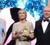 A qui ils ont remis la Nymphe de Cristal, en reconnaissance d'une carrière exceptionnelle et inspirante
La princesse Charlène de Monaco, Robin Wright (Nymphe de Cristal, en reconnaissance d'une carrière exceptionnelle et inspirante), Le prince Albert II de Monaco - Cérémonie de clôture de la 64ème édition du Festival de télévision de Monte-Carlo au Grimaldi forum à Monte-Carlo, Monaco le 17 juin 2025.
© Denis Guignebourg / Bestimage
