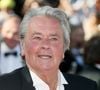 Ses obsèques se sont déroulées dans sa propriété de Douchy au sein du Loiret
Alain Delon le 4 mai 2013 à Cannes, France.
Crédit : Agence / Bestimage