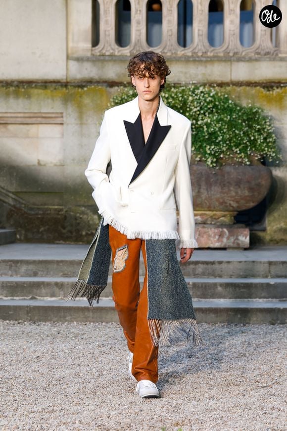 Défilé de mode Dior Homme Prêt à Porter Collection Homme Printemps/Été 2027 lors de la Fashion Week de Paris, France, le 24 juin 2026. © Bestimage