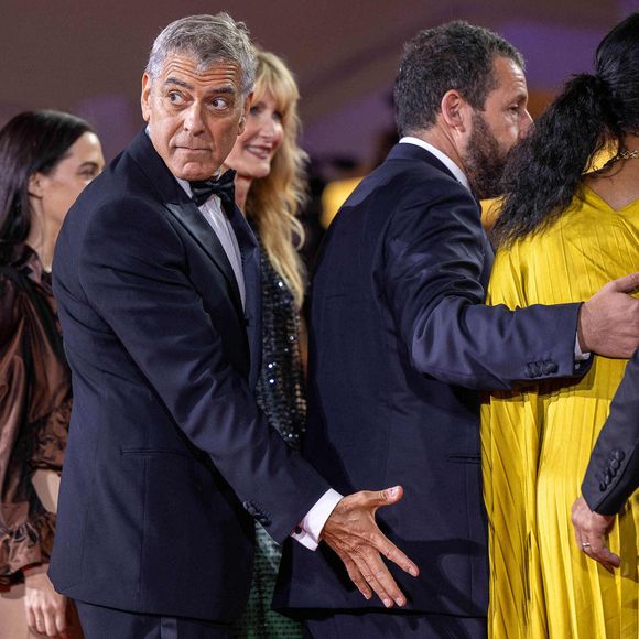 George Clooney assiste à la première de "Jay Kelly" au Festival international du film de Venise au Lido de Venise, le 28 août 2025. 

Photo : API / Bestimage