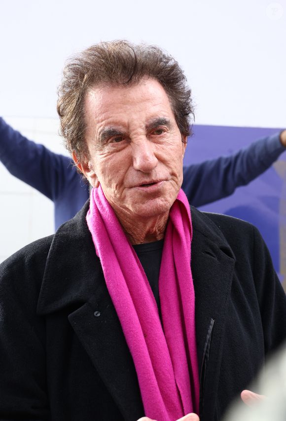 Brièvement hospitalisé, l'ancien ministre de l'éducation nationale a porté plainte

Jack Lang - Les célébrités participent à la marche silencieuse pour la paix au Proche-Orient, entre l'Institut du monde arabe et le musée d'art et d'histoire du judaïsme à Paris, le 19 novembre 2023.
© Denis Guignebourg / Bestimage