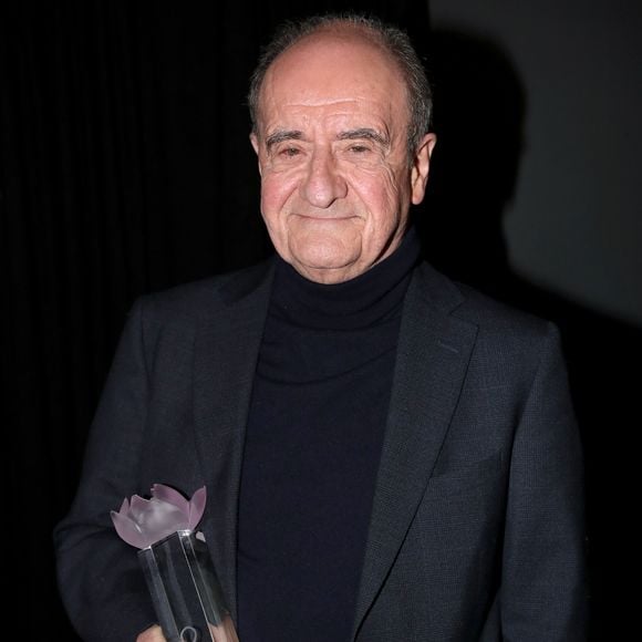 Un nouveau communiqué annonce que finalement, Pierre Lescure renonce à Sud Radio.

Exclusif - Pierre Lescure, Laurier « Magazine » pour l’émission « Beau Geste » - Backstage de la 29ème cérémonie des Lauriers de l'Audiovisuel au théâtre Marigny à Paris le 26 février 2024. 
© Bertrand Rindoff / Bestimage