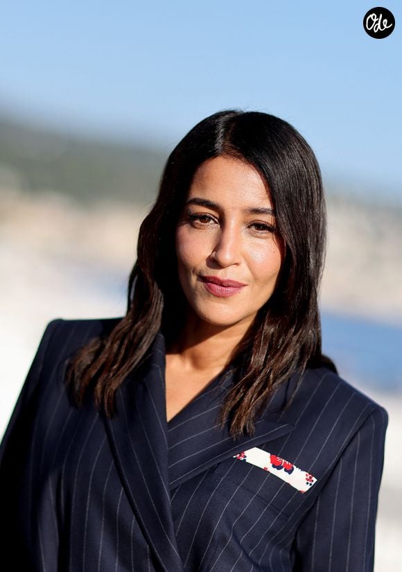 Leïla Bekhti - Photocall du film "Changer l'eau des fleurs" réalisé par J.-Pierre Jeunet d'après le roman de V.Perrin dans le cadre de la 8ème édition du Festival CinéRoman à Nice le 28 Septembre 2026. © Jacovides-Bebert/Bestimage