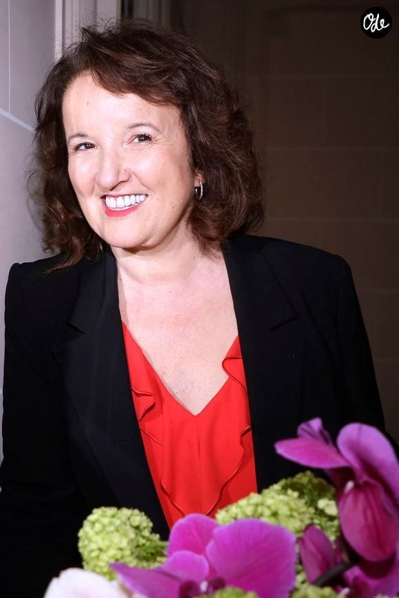 Anne Roumanoff - Soirée de gala pour la Fondation de la Recherche en Physiologie, "Les Stéthos d'Or" au Four Seasons Hôtel George V à Paris le 16 mars 2026. © Cédric Perrin/Bestimage