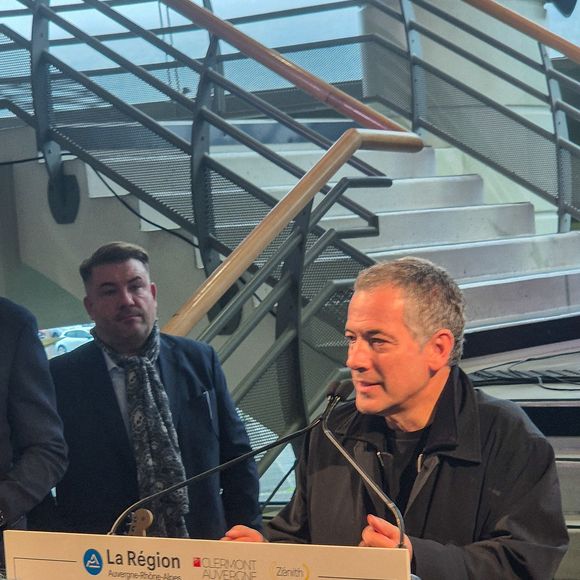 Bruno Putzulu lors de l'inauguration de l’esplanade Johnny Hallyday au pied du Zénith d'Auvergne à Cournon-d'Auvergne, près de Clermont-Ferrand, France, le 14 octobre 2025. 

© Eternity/Bestimage