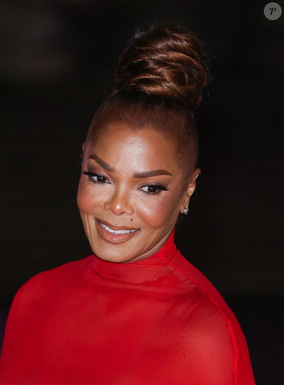 Janet Jackson figurait également parmi les invités.

Janet Jackson sur le tapis rose du photocall du bal du British Museum 2025 à Londres, Royaume Uni, le 18 octobre 2025. © GoffPhotos/Bestimage