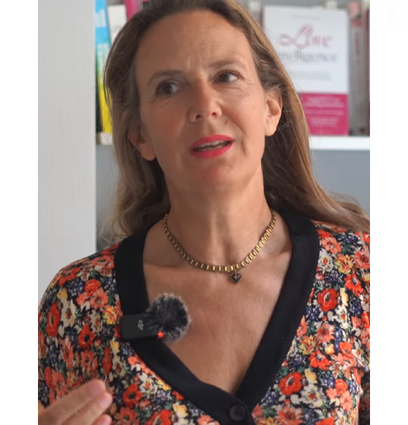 Florence Escavarage, experte en relations amoureuses vue dans "Ca commence aujourd'hui"