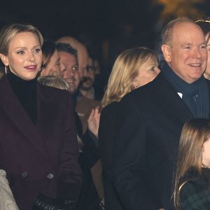 Mélanie-Antoinette de Massy, le prince Albert II de Monaco, la princesse Charlène de Monaco, la princesse Gabriella de Monaco, comtesse de Carladès, le prince Jacques de Monaco, marquis des Baux - La famille princière de Monaco lors de l'embrasement de la barque dans le cadre des célébrations de la Sainte-Dévote, Sainte Patronne de Monaco, le 26 janvier 2024. © Claudia Albuquerque / Bestimage