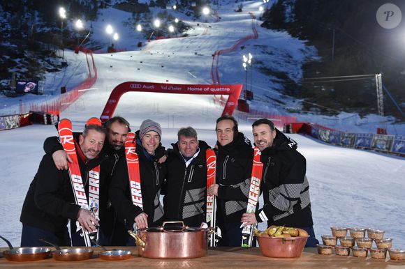 Exclusif - Patrick Chevallot, Christophe Aribert, Jean Sulpice, Edouard Loubet, Emmanuel Renaut, Benoît Vidal lors du repas de gala lors du Critérium de la première neige à Val d'Isère préparé par les chefs étoilés, le 9 décembre 2016. 

© Francis Bompard/Agence Zoom/Bestimage