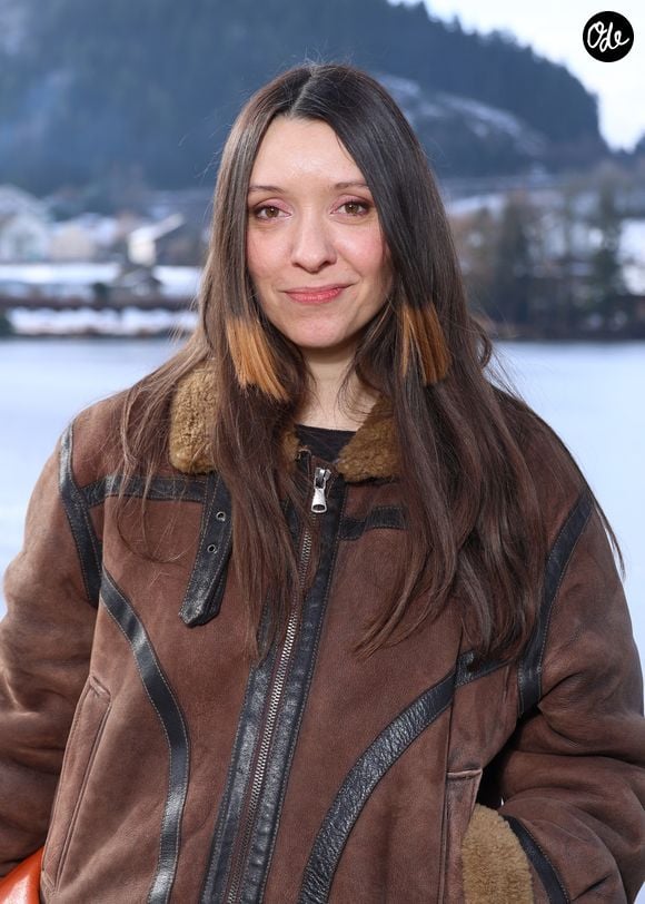 Rendez-vous avec Simone Ringer, fille de Catherine Ringer, au bord du lac lors de la 33ème édition du festival international du film fantastique de Gérardmer le 31 janvier 2026. Simone est membre du jury Court Métrage. © Denis Guignebourg/Bestimage