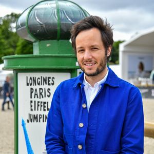 Le chanteur Vianney à la reconnaissance du prix Barnes lors de la 10ème édition du "Longines Paris Eiffel Jumping" à la Plaine de Jeux de Bagatelle à Paris, France, le 22 juin 2024. 
© Perusseau-Veeren/Bestimage