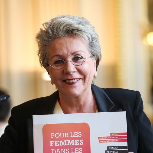 Françoise Laborde lors de la signature au ministère de la Culture de la Charte PFDM " Pour les femmes dans les médias ", contre le harcèlement et les agissements sexistes dans les médias le 13 mars 2019.

©Cyril Moreau / Bestimage