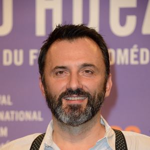 Frederic Lopez lors de la cérémonie d'ouverture du 17e Festival du film de comédie de l'Alpe d'Huez, à l'Alpe d'Huez, France, le 15 janvier 2014. Photo par Nicolas Briquet/ABACAPRESS.COM