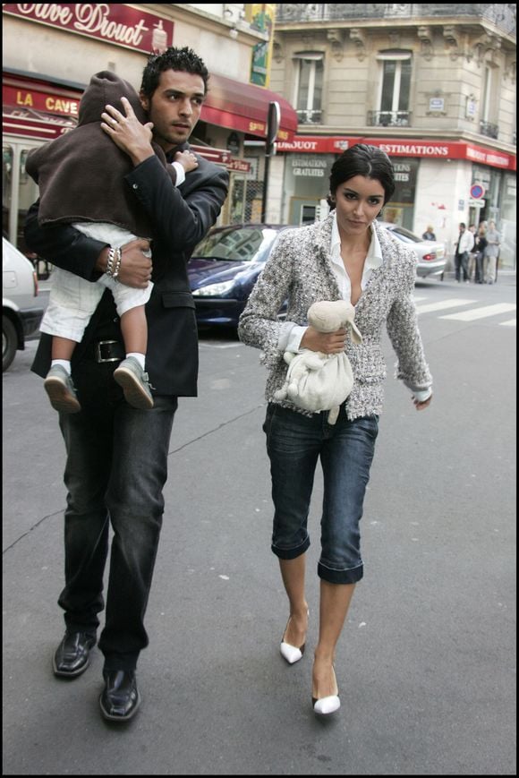 Jenifer, Maxim Nucci et leur enfant lors du mariage de Calogero.