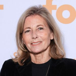 Claire Chazal assiste au photocall de la deuxième édition de la Soirée de Gala de la Fondation Chaillot présidée par Laurent Martinet au Théâtre National de la Danse de Chaillot à Paris, France le 18 novembre 2025 . Photo by David Boyer/ABACAPRESS.COM