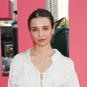 Carmen Kassovitz (fille de Mathieu Kassovitz) - Photocall Prime Video "Elle" Summer Party au Noti Club à Paris le 6 juillet 2026. © Coadic Guirec/Bestimage