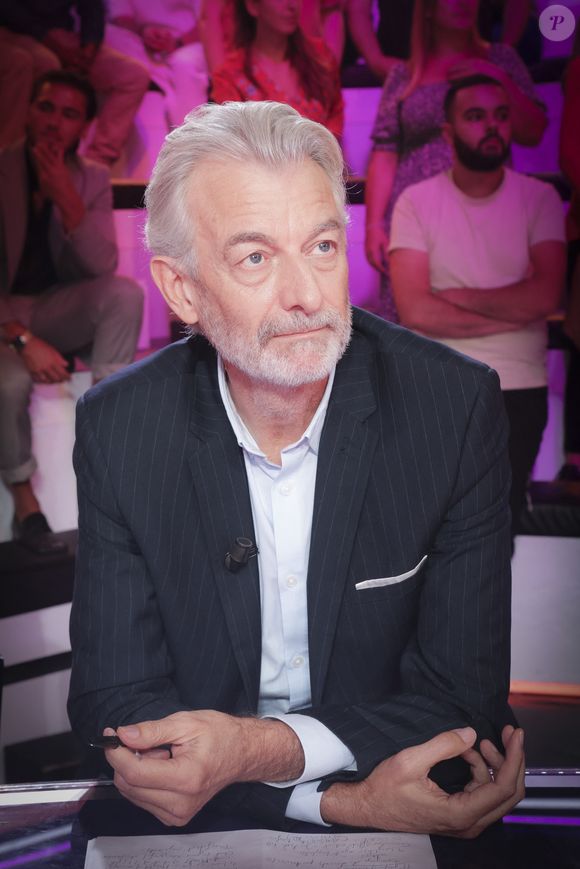 Exclusif - Gilles Verdez sur le plateau de l'émission Touche pas à mon poste (TPMP) diffusée en direct sur C8 le 10 octobre 2023. © Jack Tribeca / Bestimage