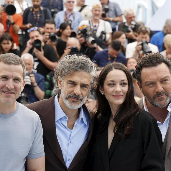 Le réalisateur Guillaume Canet, Leonardo Sbaraglia, Marion Cotillard and Denis Ménochet au photocall du film "Karma" lors du 79ème Festival International du Film de Cannes (12 - 23 mai 2026), le 16 mai 2026. © Jacovides / Moreau / Bestimage